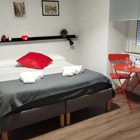 Tammurriata Nera Bedroom-2